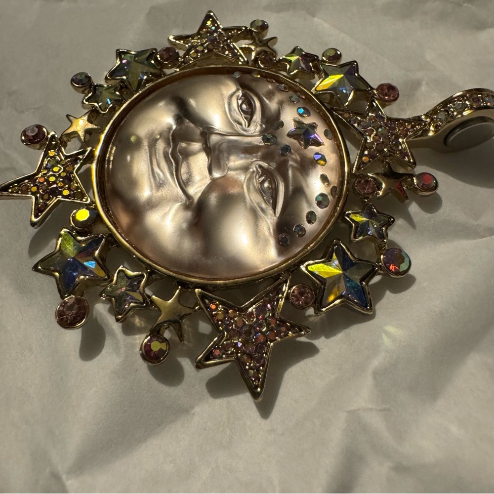 Kirks Folly Solar Galaxy Venus Seaview Moon Magentic Enhancer Goldtone - Picture 2 of 4